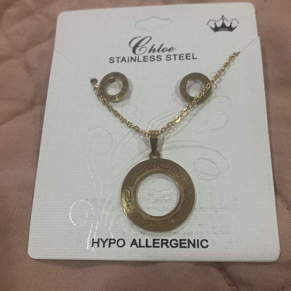 Stainless steel gold necklace and earring set